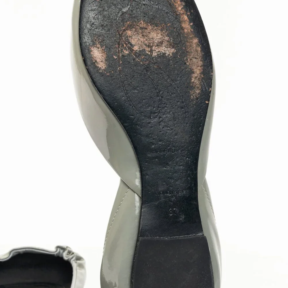 Roger Vivier Chips Grey Patent Leather Buckle Scrunch Flats - Picture 6 of 10